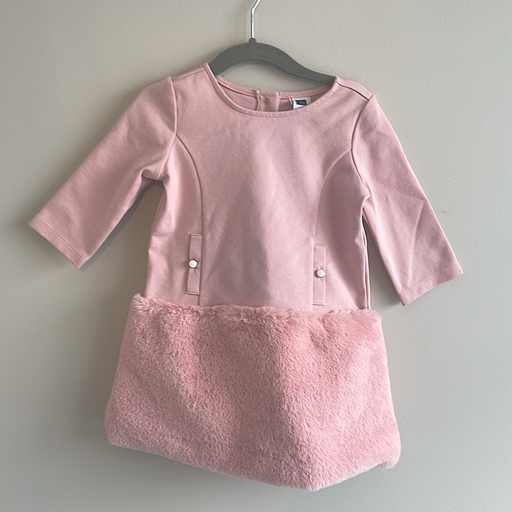 Janie and Jack 2T dress. Pink, button details on torso w/ fur bottom. Worn once